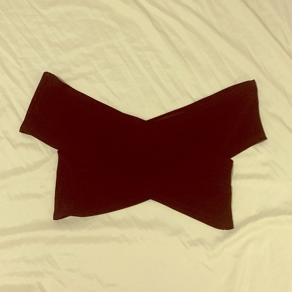 Black cropped crossed shirt